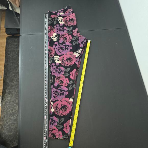 Torrid Size 0 Medium Leggings Skull Floral Whimsigoth Gothic Punk Athleisure - Picture 6 of 9